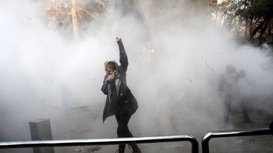 Une vingtaine de manifestants seraient morts dans des affrontements avec la police, depuis le début du mouvement, jeudi dernier.