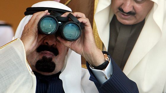 Le roi d'Arabie Saoudite lors du plus grand festival annuel du golfe Persique ©AFP - AFP