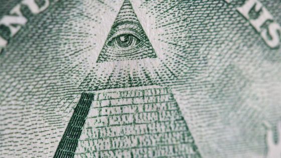 Le symbole illuminati, l'une des plus célèbres théories du complot ©Getty - MIKETEA