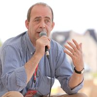 Patrick de Saint-Exupéry aux Rendez-vous de Juillet, festival des histoires vraies, et du journalisme vivant organisé à Autun par la revue XXI et les Editions des Arènes.