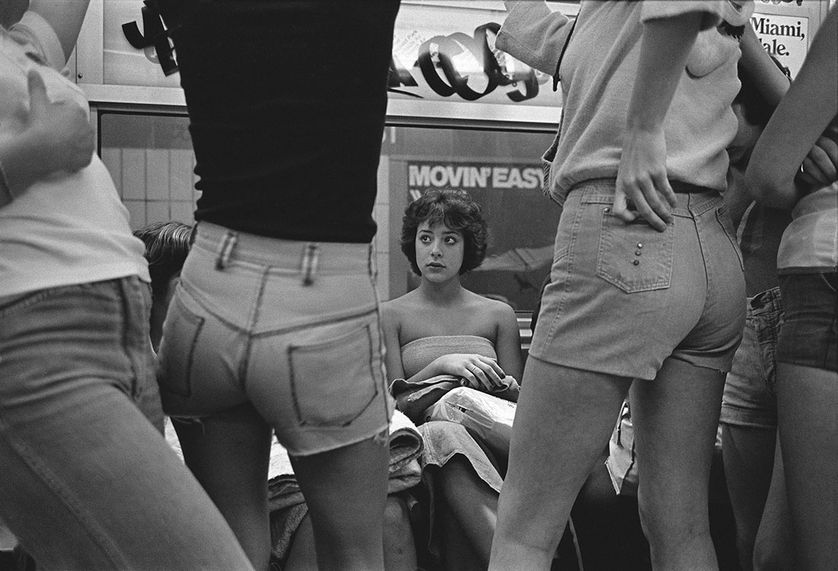 Roseann sur la route pour Manhatten Beach, New York, 1978 Série Prince Street Girls, 1975-1990 Susan Meiselas