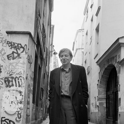 Paul Otchakovsky-Laurens en 1997 à Paris