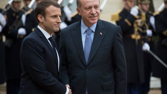 Emmanuel Macron accueille le président turc Recep Tayip Erdogan à l'Elysée, le 5 janvier 2018. ©Maxppp - Philippe de Poulpiquet