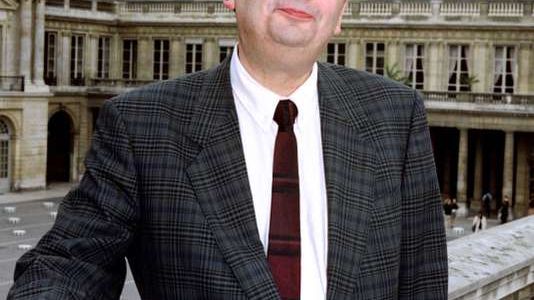 Jacques Lassalle, en juillet 1990 à Paris En savoir plus sur http://www.lemonde.fr/disparitions/article/2018/01/02/le-dramaturge-metteur-en-scene-et-ecrivain-jacques-lassalle-est-mort_5236756_3382.html#ahI6RHz854FsrAFp.99 ©AFP - PIERRE VERDY