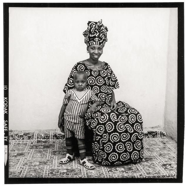 Malick Sidibé, 1973. Tirage gélatinoargentique 50 x 60 cm. Courtesy succession Malick Sidibé