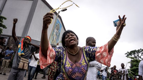 Des membres de la paroisse Saint-Joseph de Kinshasa, le 31 décembre 2017 ©AFP - JOHN WESSELS