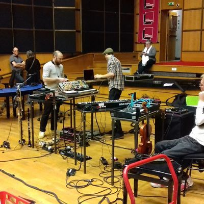 Chapellier Fou s'installe Studio 106