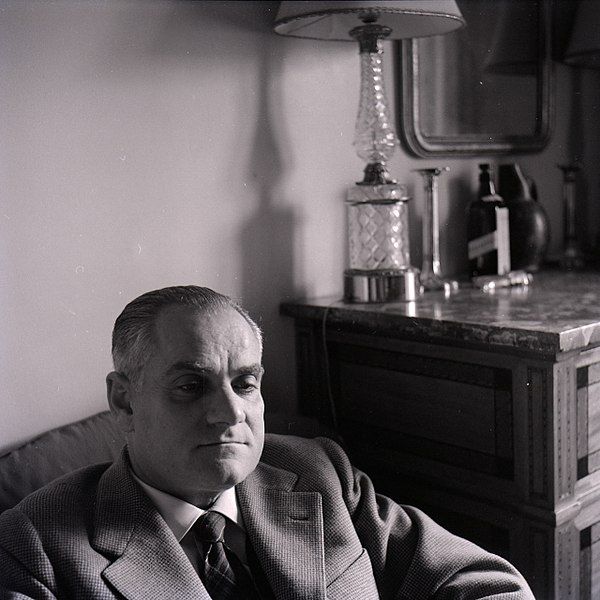 Alberto Moravia. Photo par Paolo Monti (Fondo Paolo Monti, BEIC)