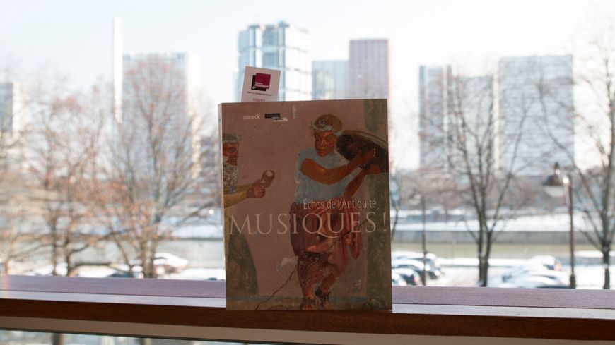 " Echos de l’Antiquité: musiques ! " catalogue de l'expo au Louvre Lens
