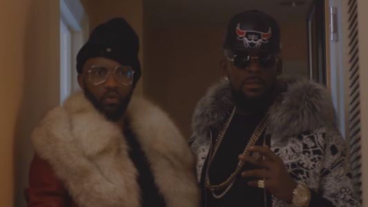 Fally Ipupa et R. Kelly s'ambiancent dans une chambre