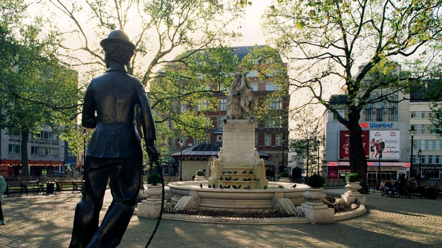 Sculpture de Charlot à Leicester Square (Londres)