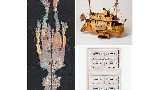 A gauche : Avignon ade, 2017 © Georg Baselitz, 2018. A droite : Karl Schneeberge, "Sozialist"© Psychiatrie-Museum, Berne et Anne Collier Introduction, Fear, Anger, Despair, Guilt, Hope, Joy, Love