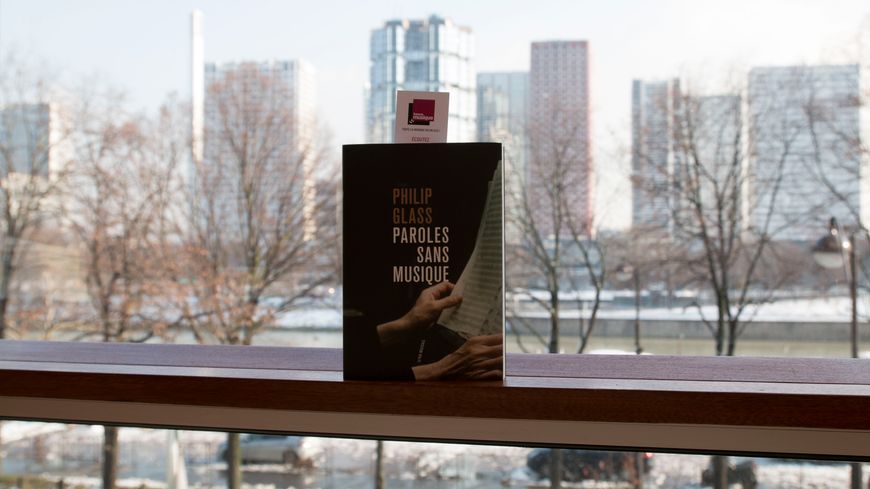 " Paroles sans musique " de Philip Glass