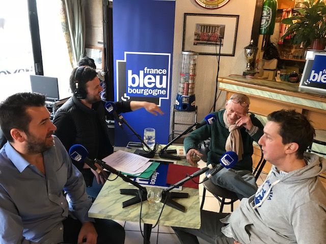 Bonne ambiance au Café des Bourrus !