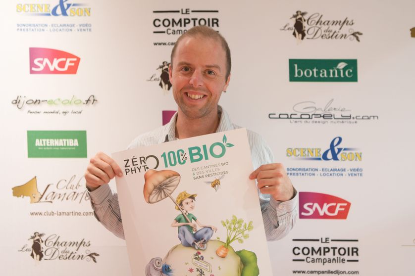 Guillaume Bodin, réalisateur du film Zéro phyto 100% bio lors d'une avant-première au cinéma Devosge dans le cadre du festival Ecologos.