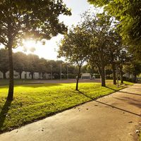 A la Roche-sur-Yon, le Square Albert 1er est également appelé le Jardin du Souvenir dédié aux victimes des Première et Seconde Guerres Mondiales