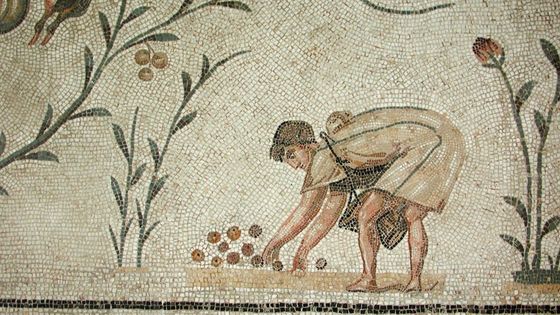 Ramassage des olives tombées. Mosaïque de la Chebba. Tunisie (Musée National du Bardo). Document présenté par JP. Brun au Collège de France - Musée National du Bardo/Collège de France