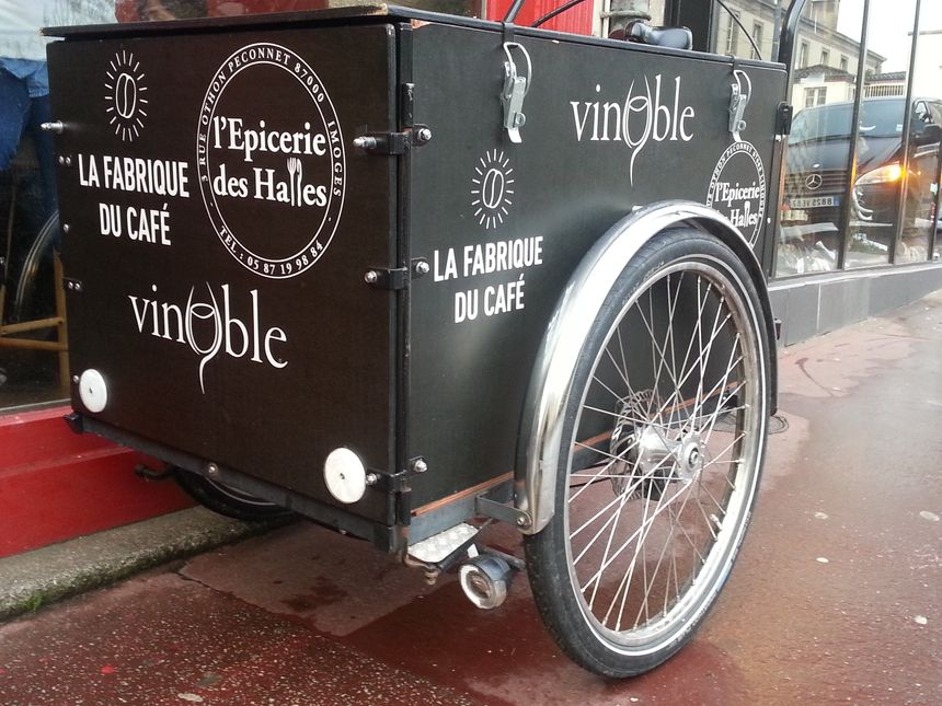Le superbe triporteur de la Fabrique et de 2 autres commerces de Limoges
