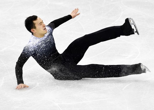 Chute de Patrick Chan (du Canada) lors de l'épreuve de patinage artistique aux Jeux olympiques d'hiver de Pyeongchang, le 9 février 2018
