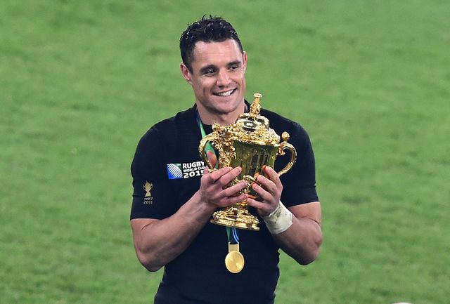 Dan Carter en 2015, lors de la victoire de la Nouvelle-Zélande en finale de la Coupe du monde de rugby.