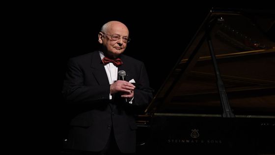 Dominique Merlet en concert à Valence (Drôme, France), lors du concert organisé par l'association du Concours International de Piano Teresa Llacuna. - CC BY-SA 4.0