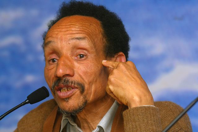 La candidature de Pierre Rabhi à la présidentielle est aussi l'occasion de lancer un appel à l'insurrection des consciences : "Quelle planète laisserons-nous à nos enfants ? Quels enfants laisserons-nous à la planète ?"