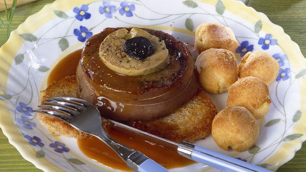 Tournedos Rossini : un filet de boeuf agrémenté d'une tranche de foie gras et d'une truffe.