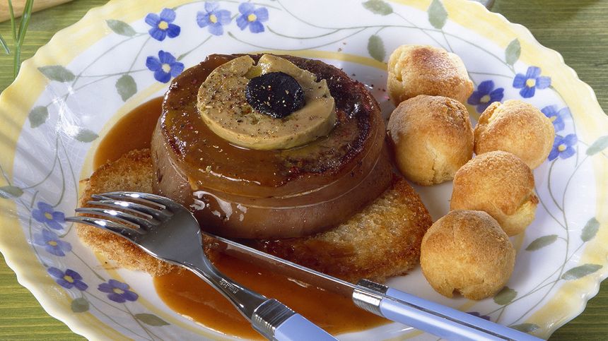 Tournedos Rossini : un filet de boeuf agrémenté d'une tranche de foie gras et d'une truffe.