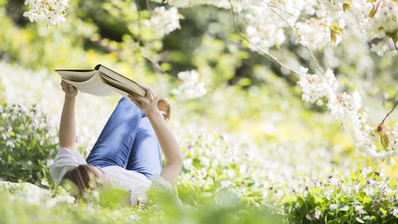 Emission spéciale en direct du Salon du livre pour évoquer des livres qui parlent de la Nature ©Getty - Justin Pumfrey