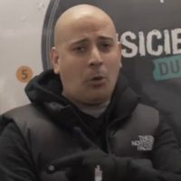 Eklips imite Booba, Fianso et Orelsan dans le métro et c'est le feu