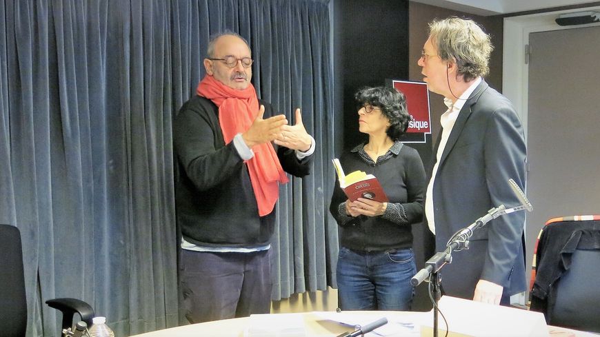 France Musique, studio 131... Louis Chedid, Christine Amado & Benoît Duteurtre (g. à d.)