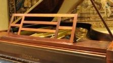 Piano quart-de-queue de style Napoléon III ayant appartenu à Claude Debussy