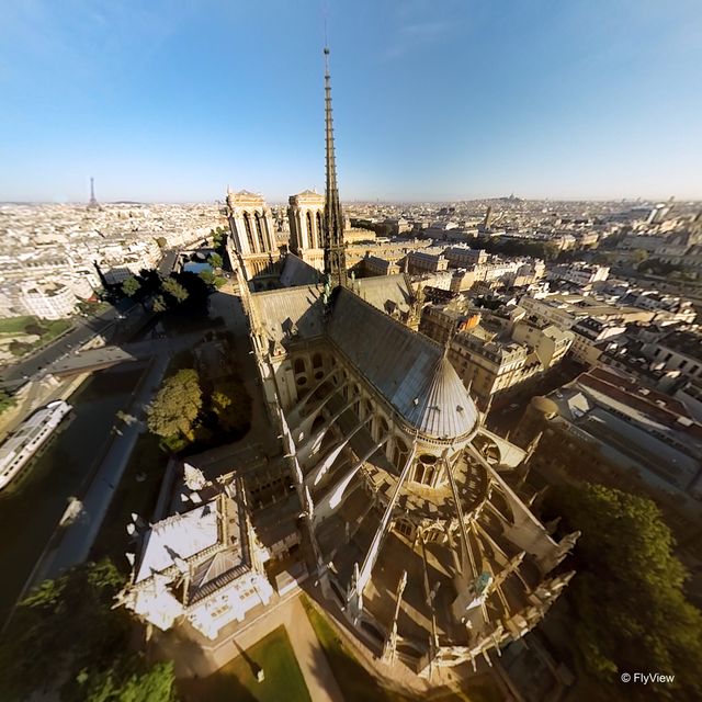 L'attraction permet de voir les plus grands monuments de Paris sous des angles inédits