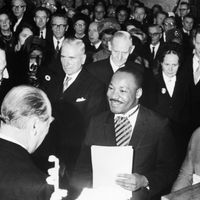 Martin Luther King lors de la réception de son prix Nobel de la paix le 10 décembre 1964.