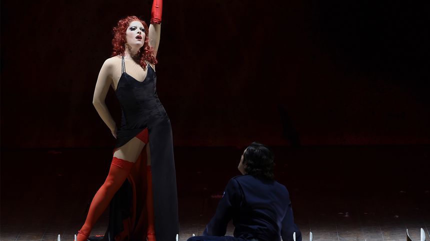 Kate Aldrich incarne Carmen dans la mise en scène d'Olivier Py, à l'Opéra de Lyon, en 2014.