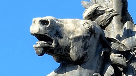 Statue cheval