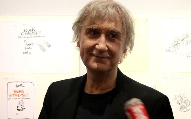 Plantu dans l'exposition Plantu, 50 ans de dessin de presse à la BNF en 2018