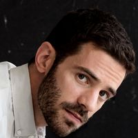 Adam Laloum, soliste des 2 concertos pour piano de Brahms chez Sony Classical