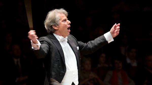 La Neuvième de Mahler vue par l'Orchestre philharmonique de Radio France sous la direction de Hartmut Haenchen