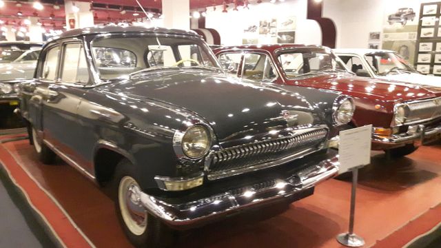 Les Volga, fierté de l'URSS, releguées au musée de l'usine de Nijni Novgorod