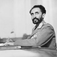 Figure de la résistance éthiopienne, le rôle politique d‘Hailé Sélassié dépasse largement les frontières du pays, ici à Addis Abeba en 1942.