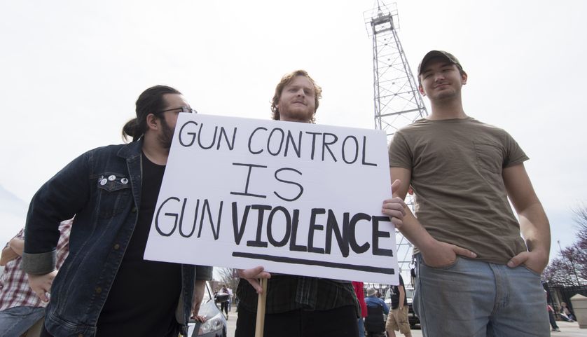 Des manifestants durant la March for Our Lives à OKLAHOMA CITY