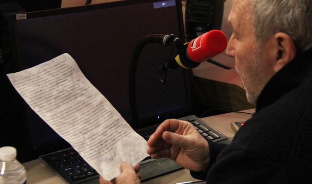 Bernard Guetta pendant sa chronique