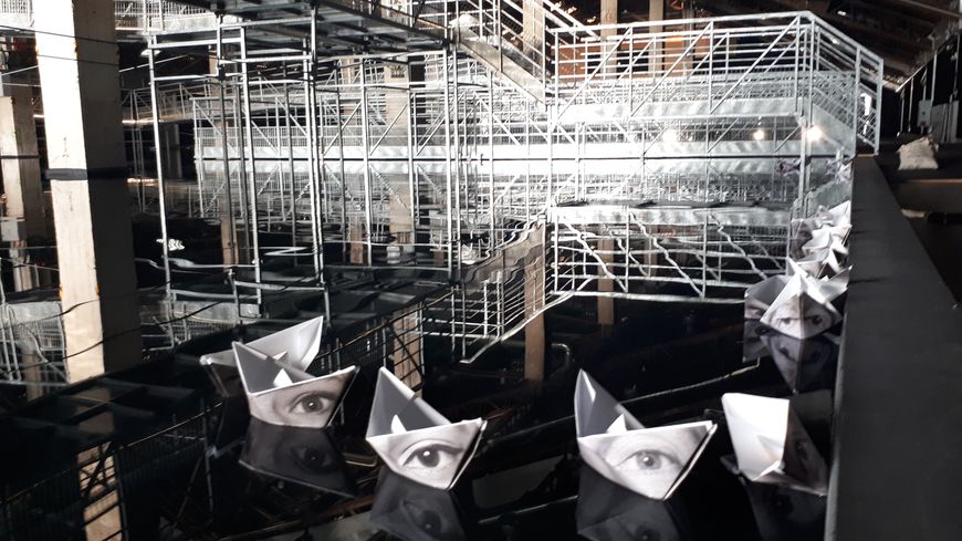 L'installation Amor Fati est à découvrir sur le quai de la Joliette, à Marseille, jusqu'au 13 mai 2018.