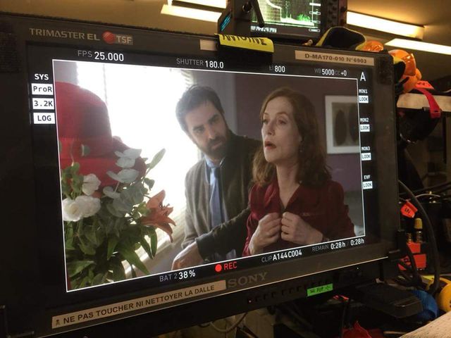 Isabelle Huppert et Gregory Montel, sur le tournage de la saison 3 de la série Dix Pour Cent
