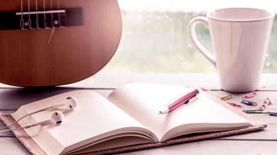 Livre et musique ©Getty - Sasi Ponchaisang / EyeEm
