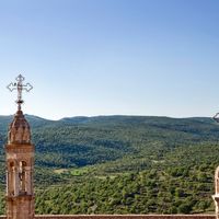 Les clochers du monastère de Saint-Gabriel en Turquie orientale