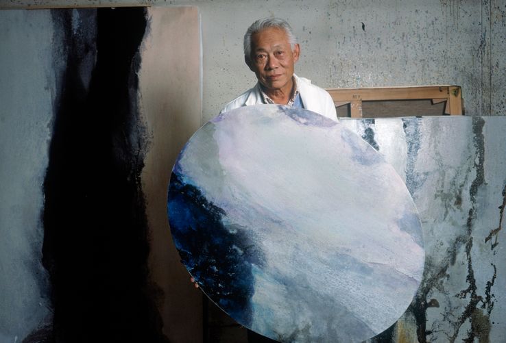Zao Wou-Ki dans son atelier en 1988.