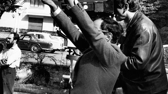 Jean-Luc Godard, en 1967 (tournage du film Week-end) ©AFP - @Comacico, collection Christophel