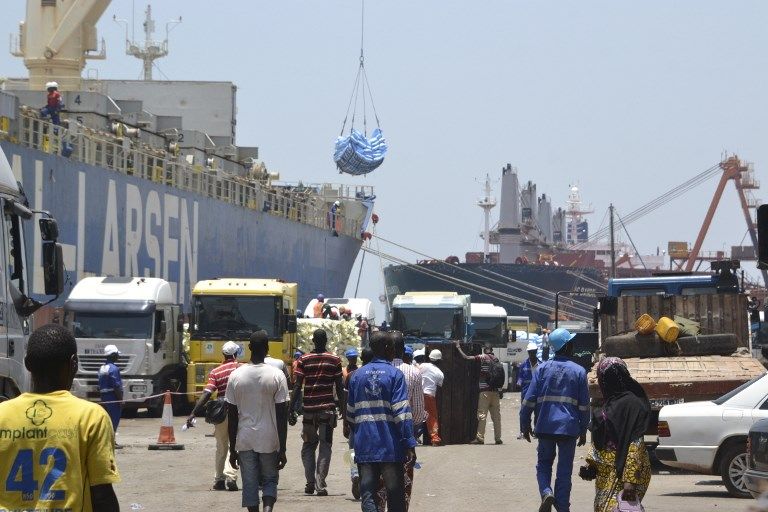 La justice soupçonne le groupe Bolloré d'avoir facilité l'arrivé au pouvoir de dirigeants africains en échange de concessions portuaires, notamment celle du Port Autonome de Conakry